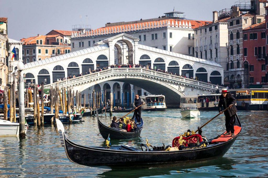 Gondoler i Venedig